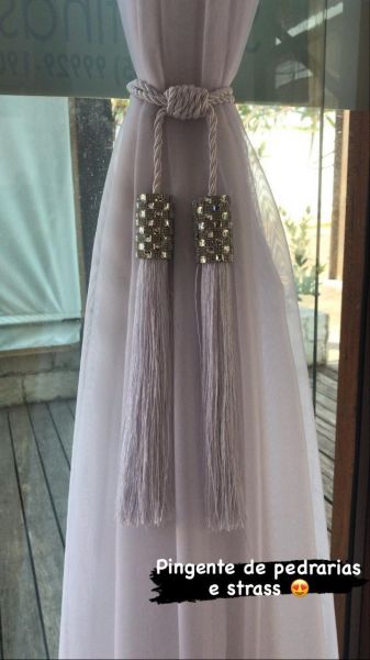Pingente Strass franjas duplas cor branco Coleção Infinity