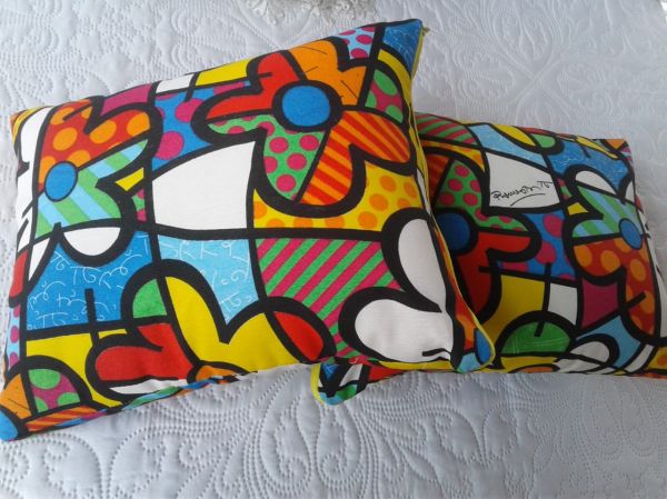 Almofadas bebê 25 x 25 Romero Brito